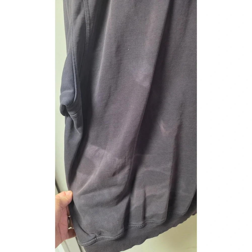 Air Jordan Unisex Pullover Hoodie shirt Size L Black Red(not perfect see pics)